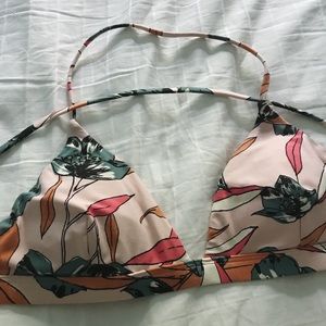 NWOT Billabong Coastal Luv Bikini Top